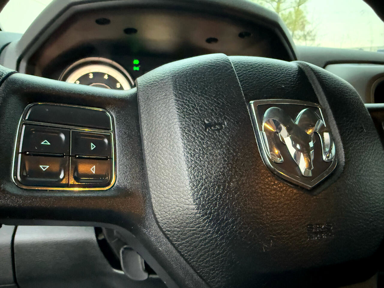 Used 2015 RAM 1500 Express image 30