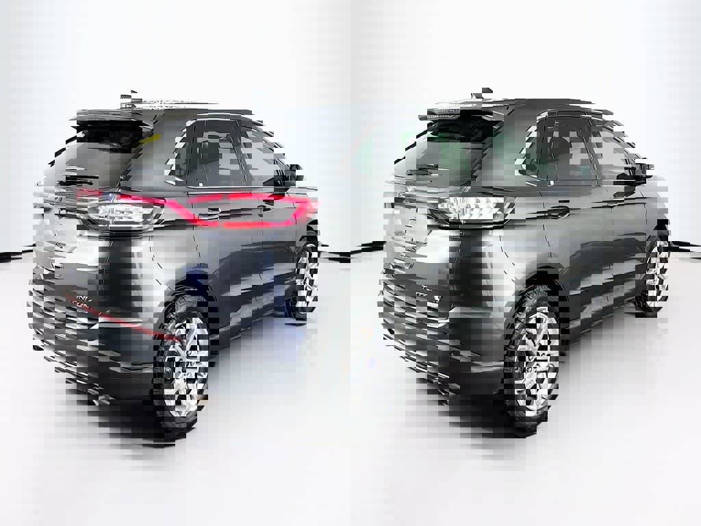 Certified 2018 Ford Edge Titanium w/ Equipment Group 301A image 24