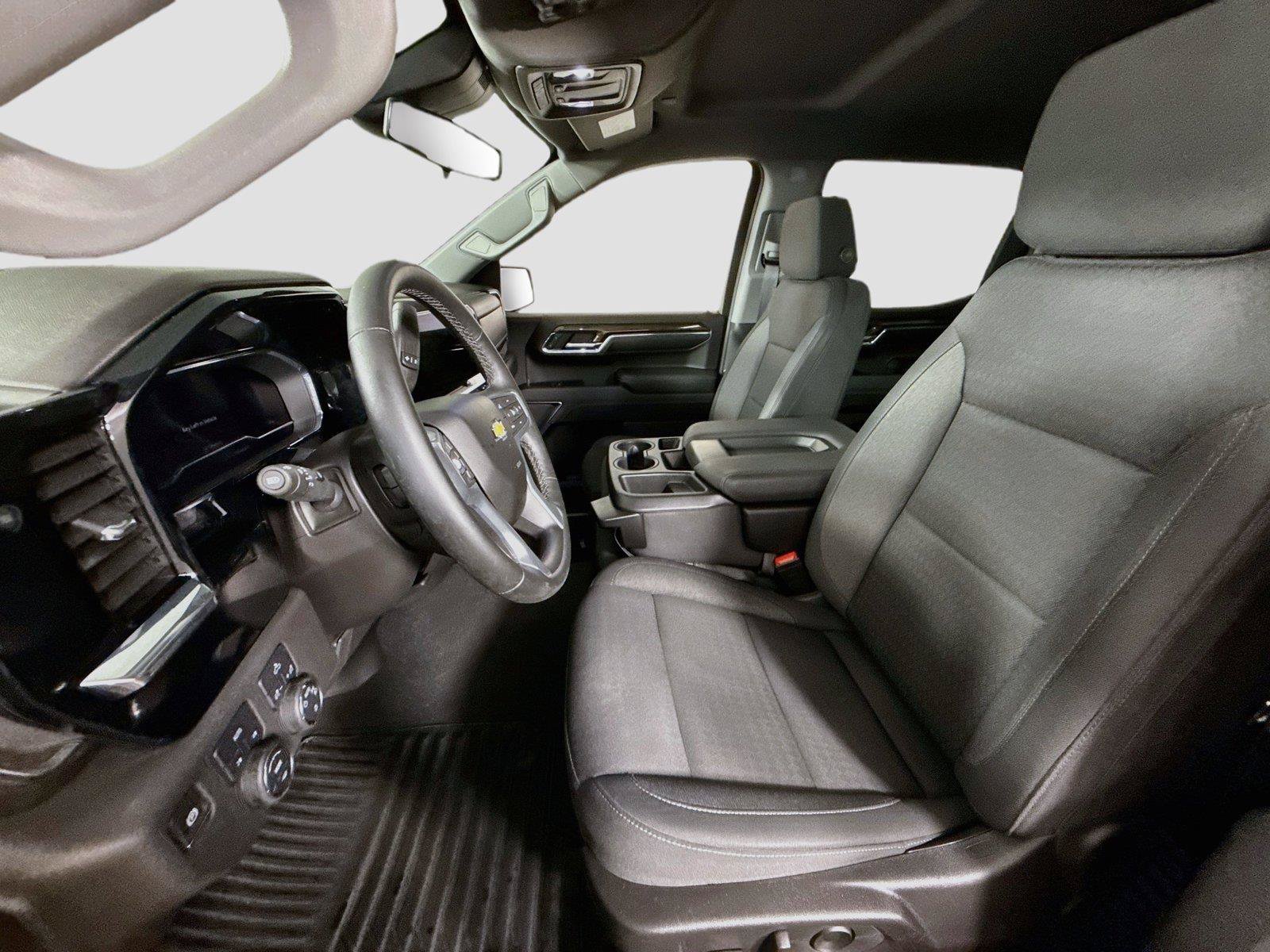 Used 2024 Chevrolet Silverado 1500 LT AWD/4WD image 15