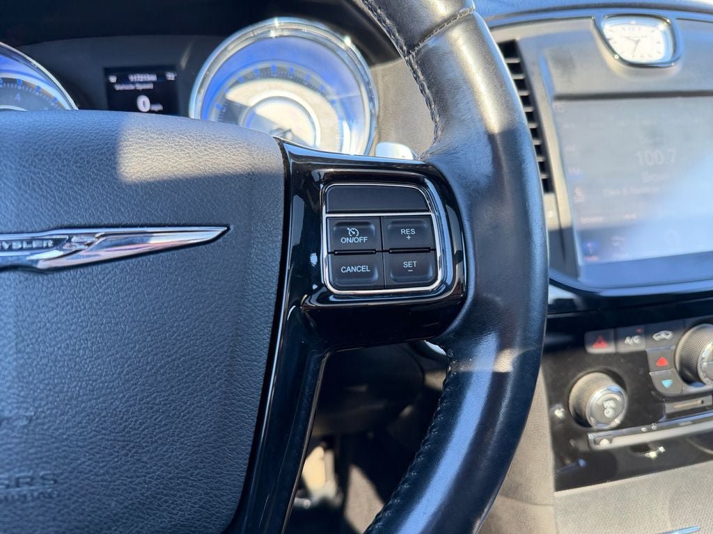 Used 2014 Chrysler 300 S RWD image 16