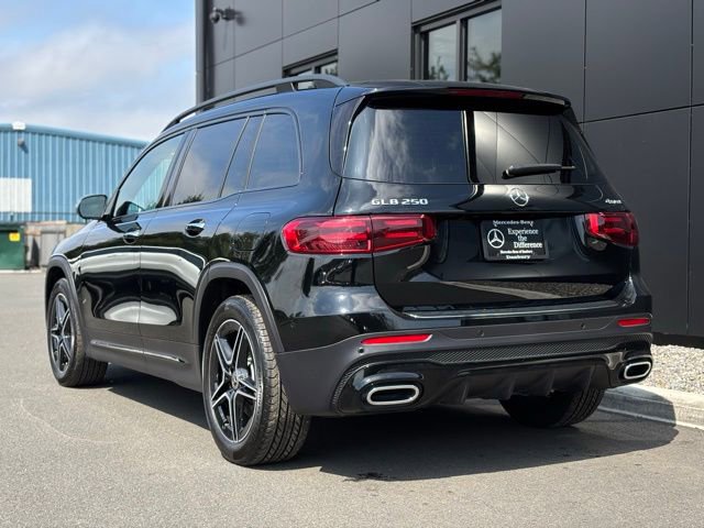 Used 2026 Mercedes-Benz GLB 250 4MATIC image 5