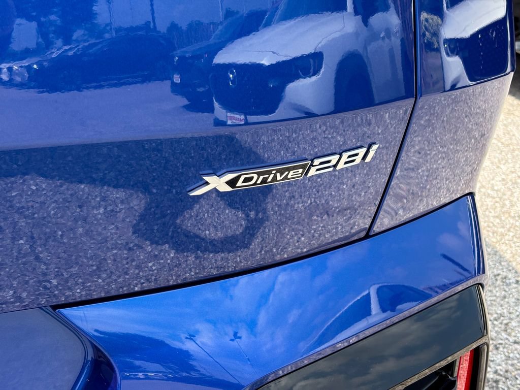 New 2026 BMW X2 xDrive28i w/ M Sport Package AWD/4WD image 7