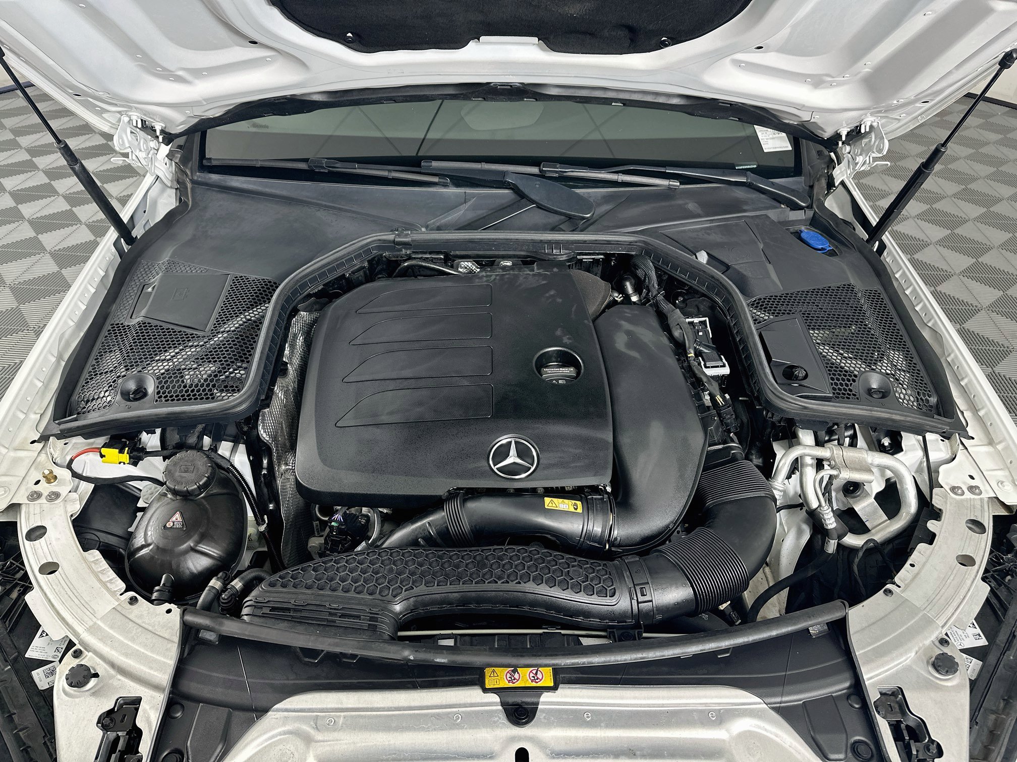 Used 2021 Mercedes-Benz C 300 Sedan image 34