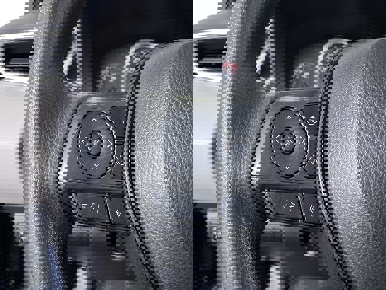 Used 2022 Toyota Corolla LE image 23