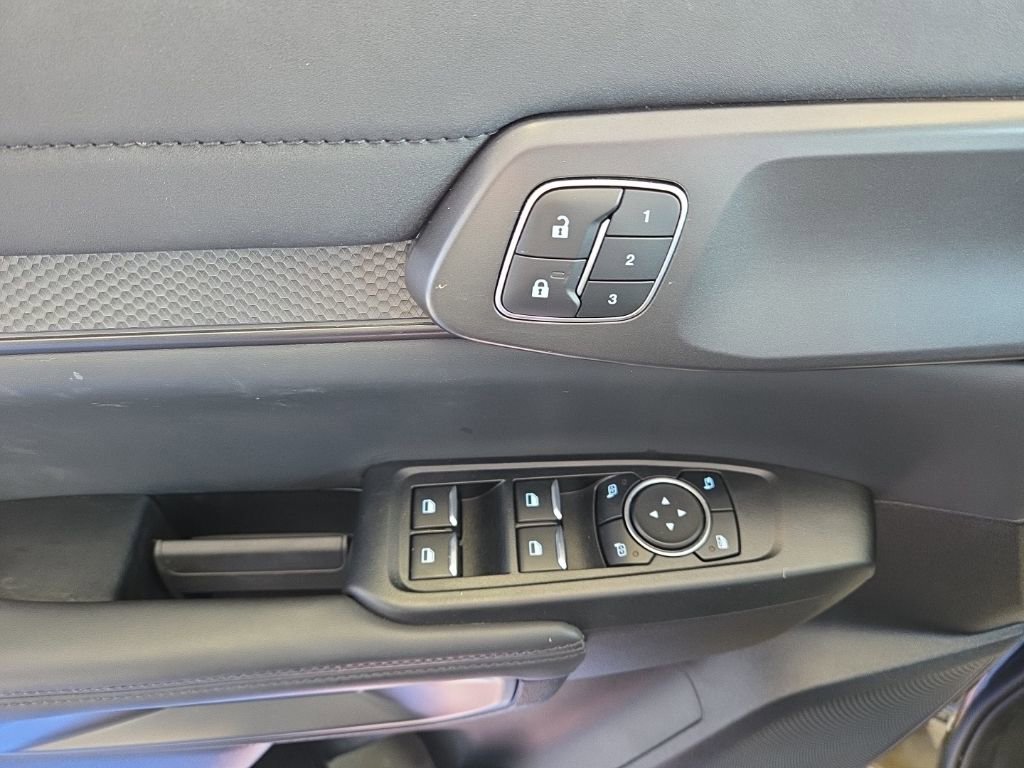 Used 2025 Ford Ranger Raptor image 9