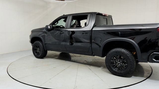 Used 2025 Chevrolet Silverado 1500 ZR2 w/ Technology Package image 3