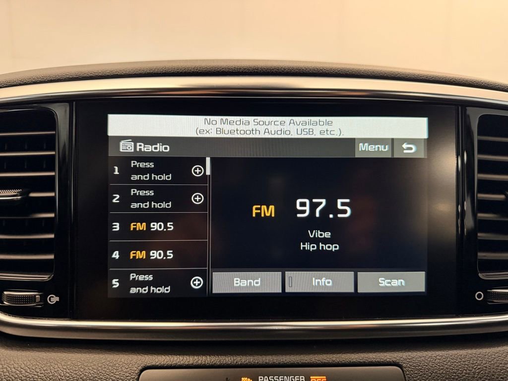 Used 2022 Kia Sportage EX AWD/4WD image 19