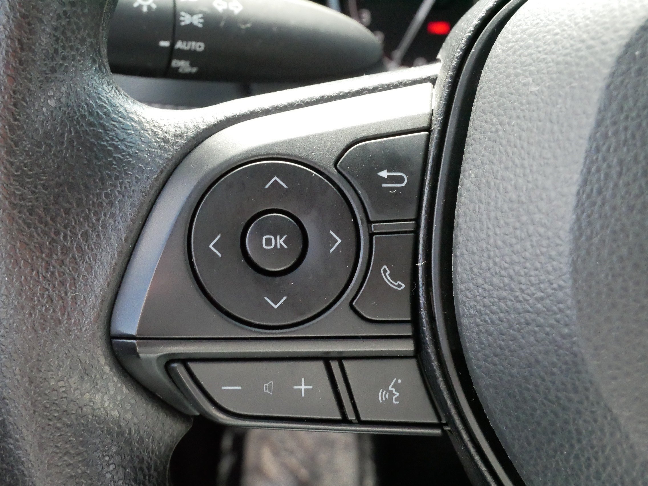 Certified 2025 Toyota RAV4 XLE AWD/4WD image 26