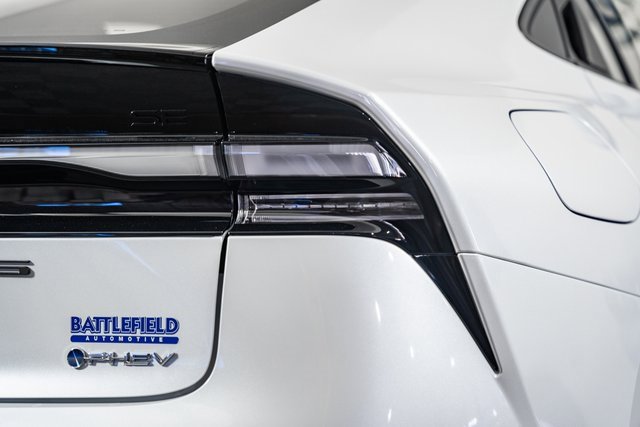 New 2026 Toyota Prius Plug-In Hybrid image 7