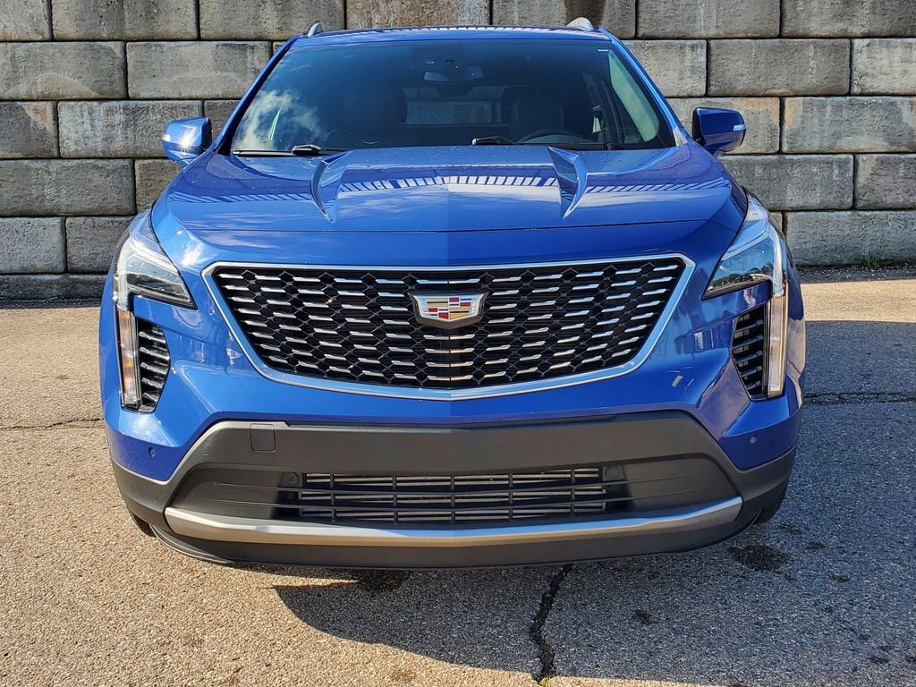Certified 2023 Cadillac XT4 Premium Luxury w/ Cold Weather Package AWD/4WD image 8