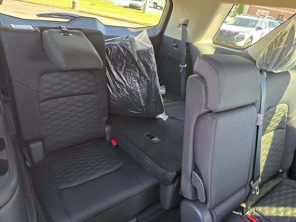 New 2026 Nissan Pathfinder SV AWD/4WD image 12