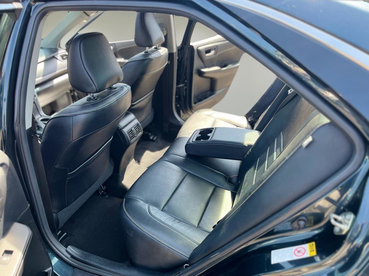 Used 2016 Toyota Camry XLE w/ Moonroof Package FWD image 18