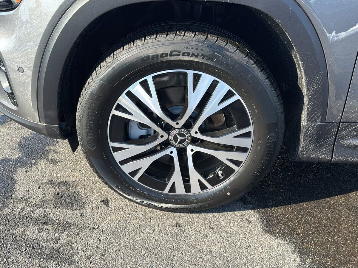 New 2026 Mercedes-Benz GLB 250 4MATIC image 9