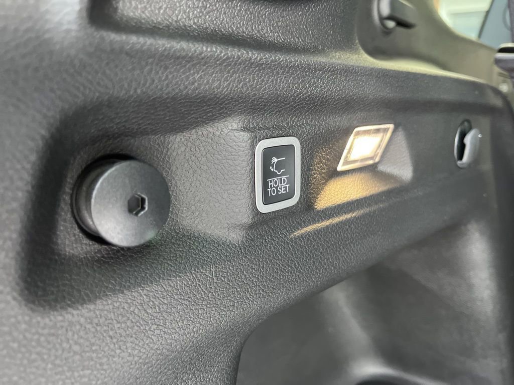 New 2025 Jeep Grand Cherokee L Limited image 39