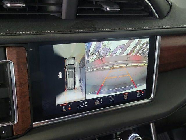 Used 2024 GMC Yukon XL Denali Ultimate AWD/4WD image 27