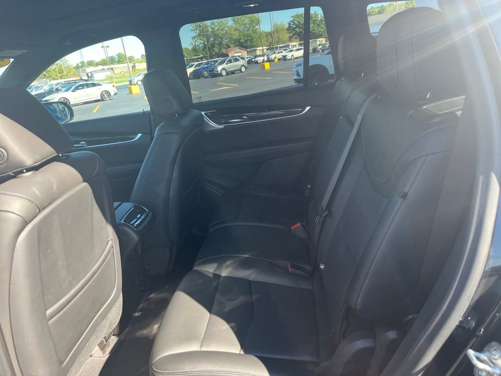 Used 2024 Cadillac XT6 Premium Luxury image 22