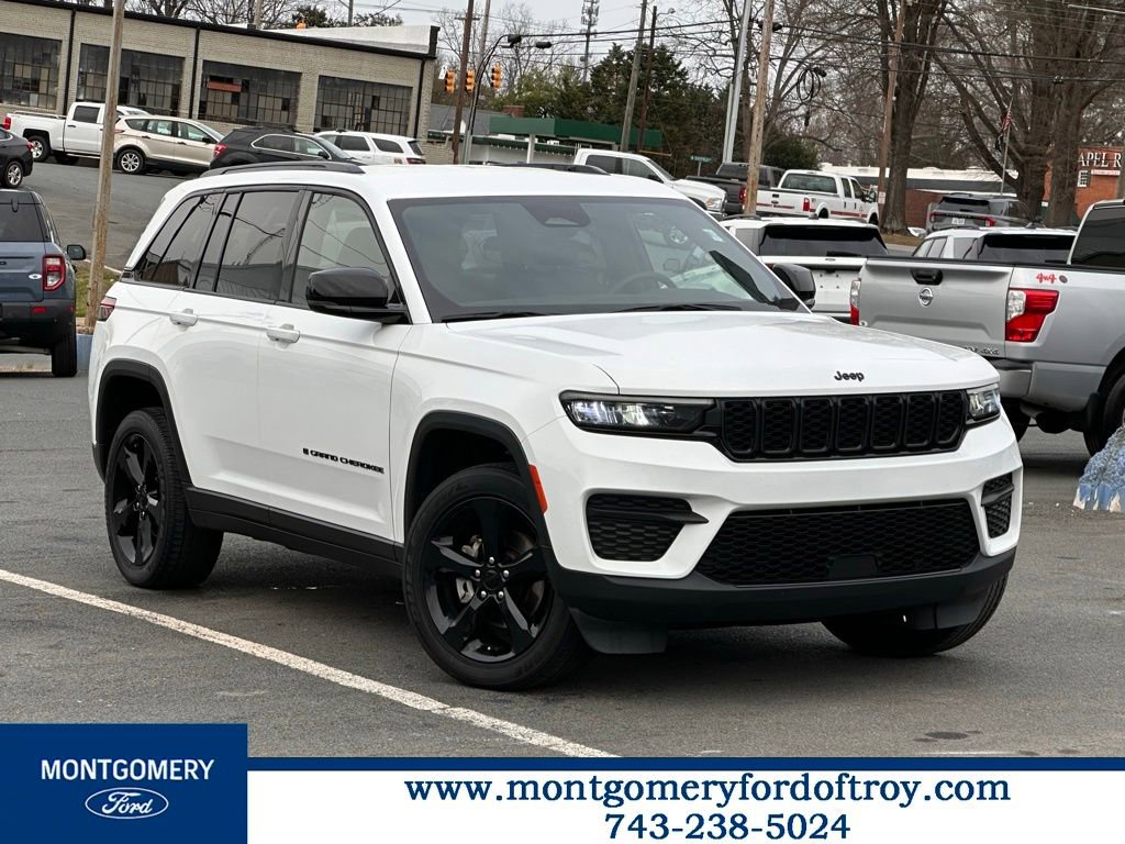 Used 2023 Jeep Grand Cherokee Altitude