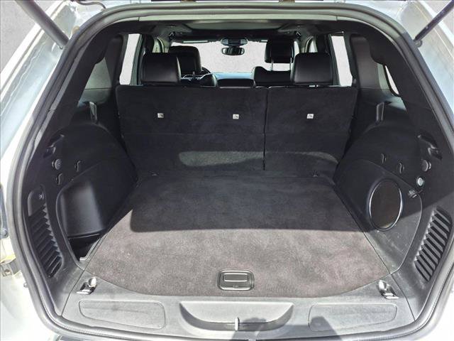 Used 2022 Jeep Grand Cherokee Limited w/ Trailer Tow Group IV AWD/4WD image 6