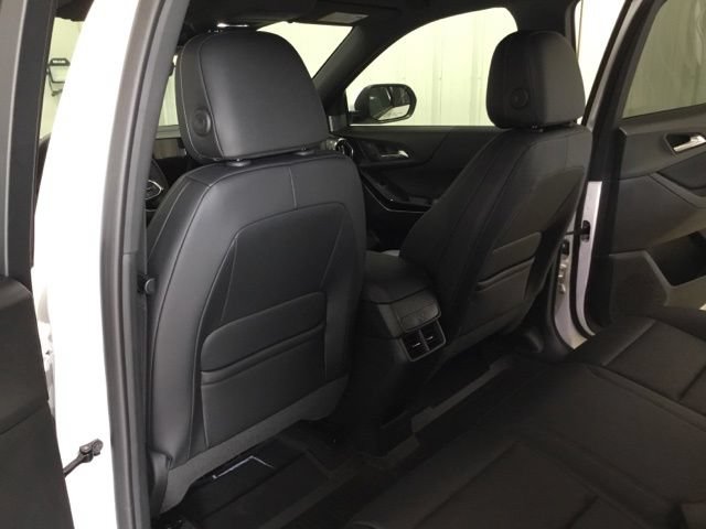 New 2026 Chevrolet Equinox LT w/ Convenience Package II AWD/4WD image 34