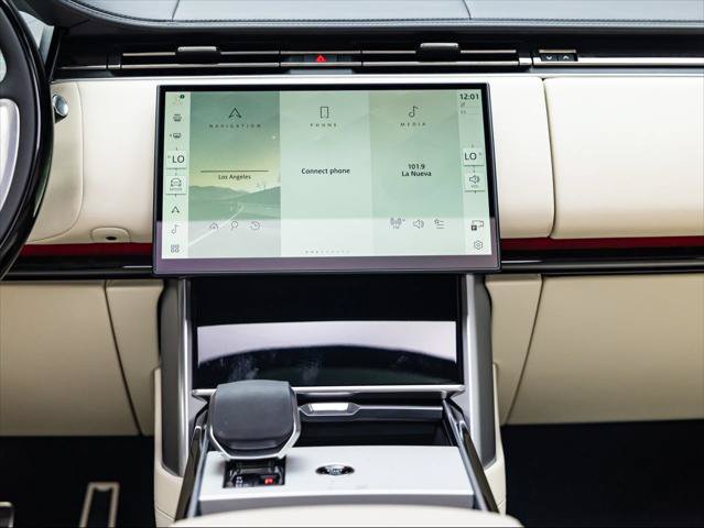 New 2026 Land Rover Range Rover Long Wheelbase Autobiography AWD/4WD image 33