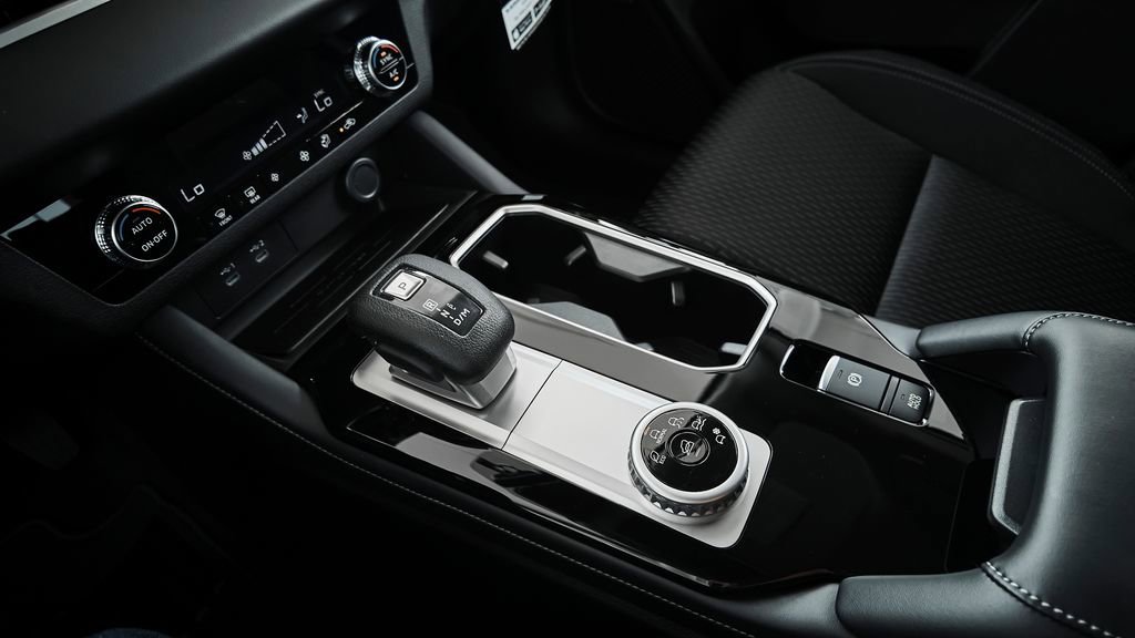 New 2026 Mitsubishi Outlander ES FWD image 32