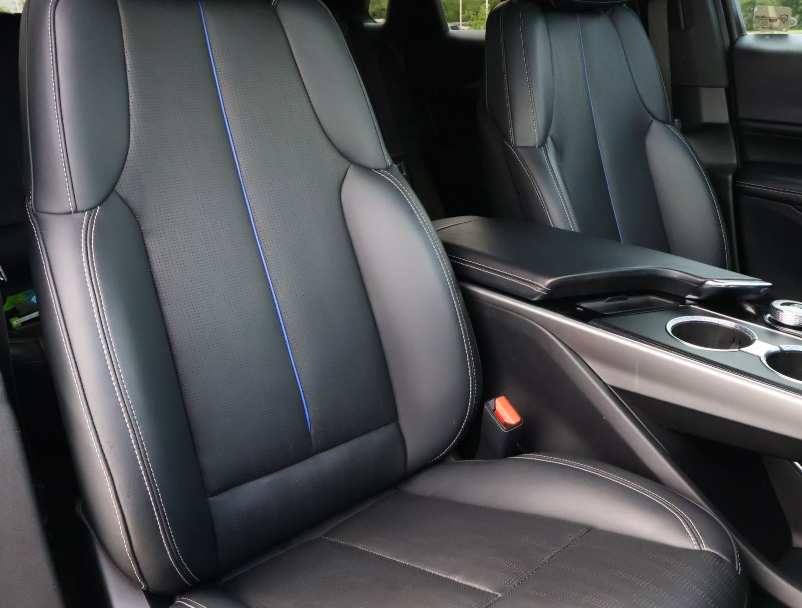 Certified 2024 Cadillac Lyriq Luxury RWD image 22