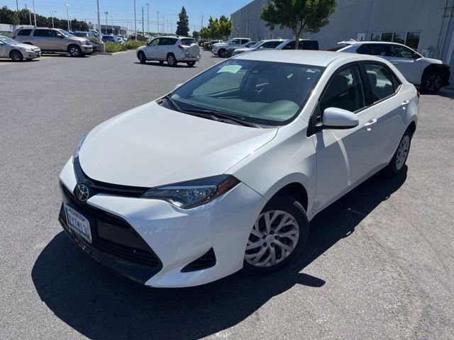 Used 2017 Toyota Corolla LE w/ Carpet Mat Package (TMS) FWD image 1