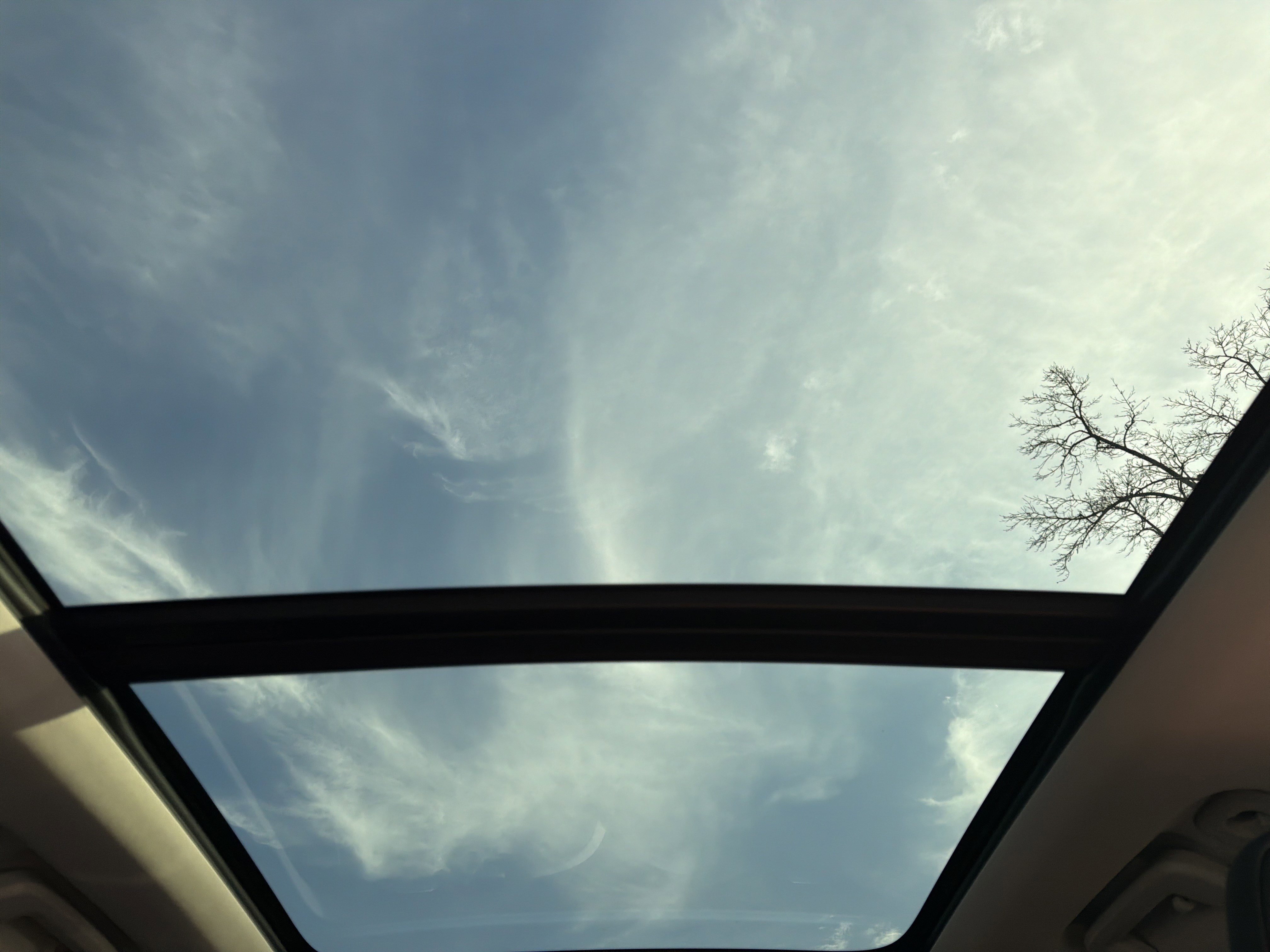 Certified 2025 Volvo XC90 B6 Plus image 28