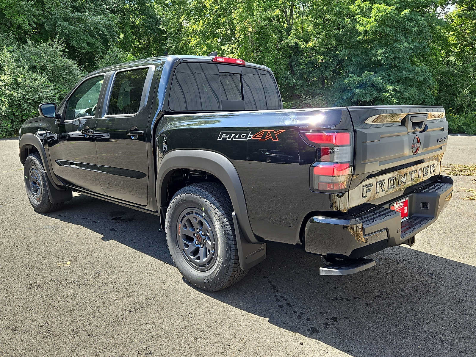New 2026 Nissan Frontier PRO-4X w/ Tow Package AWD/4WD image 6