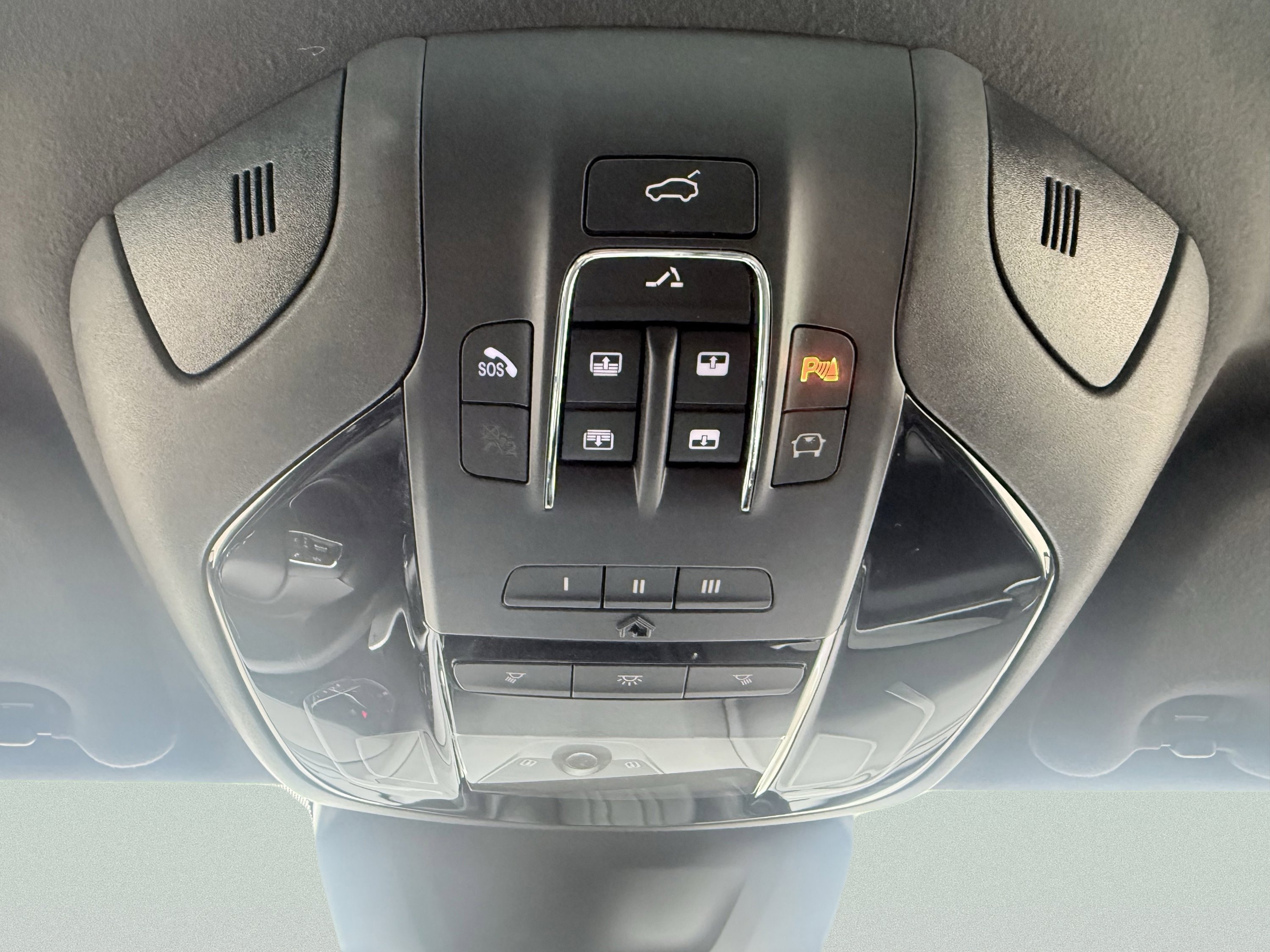 Used 2023 Maserati Levante Modena image 62