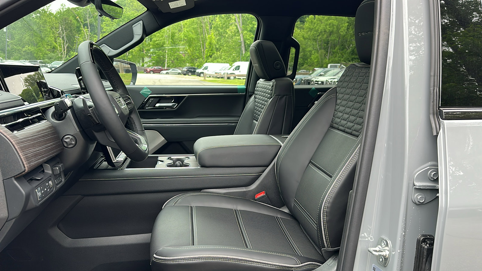 New 2025 GMC Sierra EV Denali image 8