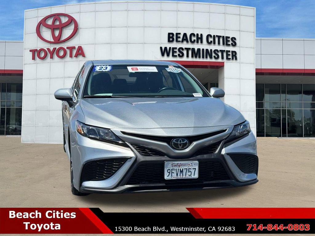 Certified 2023 Toyota Camry SE FWD image 3