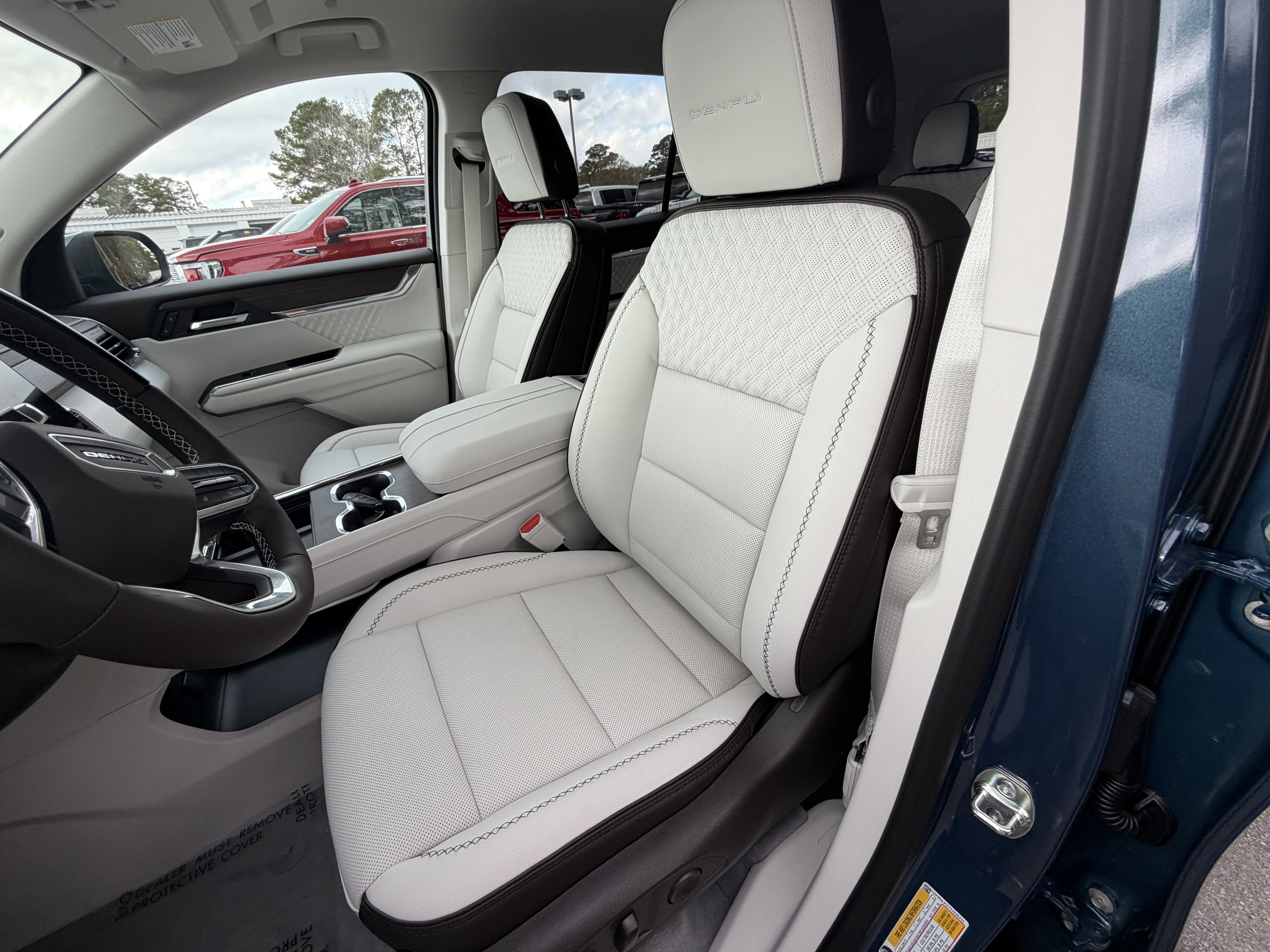 New 2026 GMC Acadia Denali w/ Super Cruise Package image 16