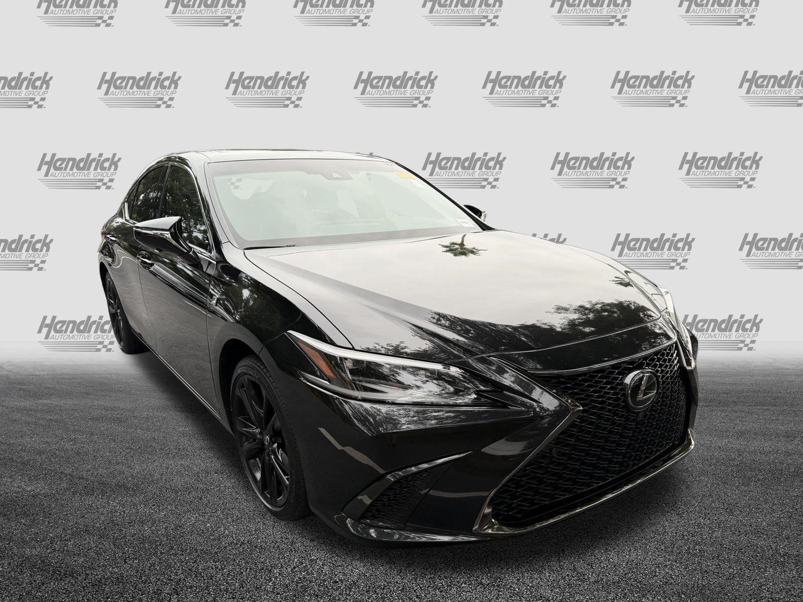 Used 2024 Lexus ES 300h F Sport w/ Accessory Package (Z2) FWD image 2