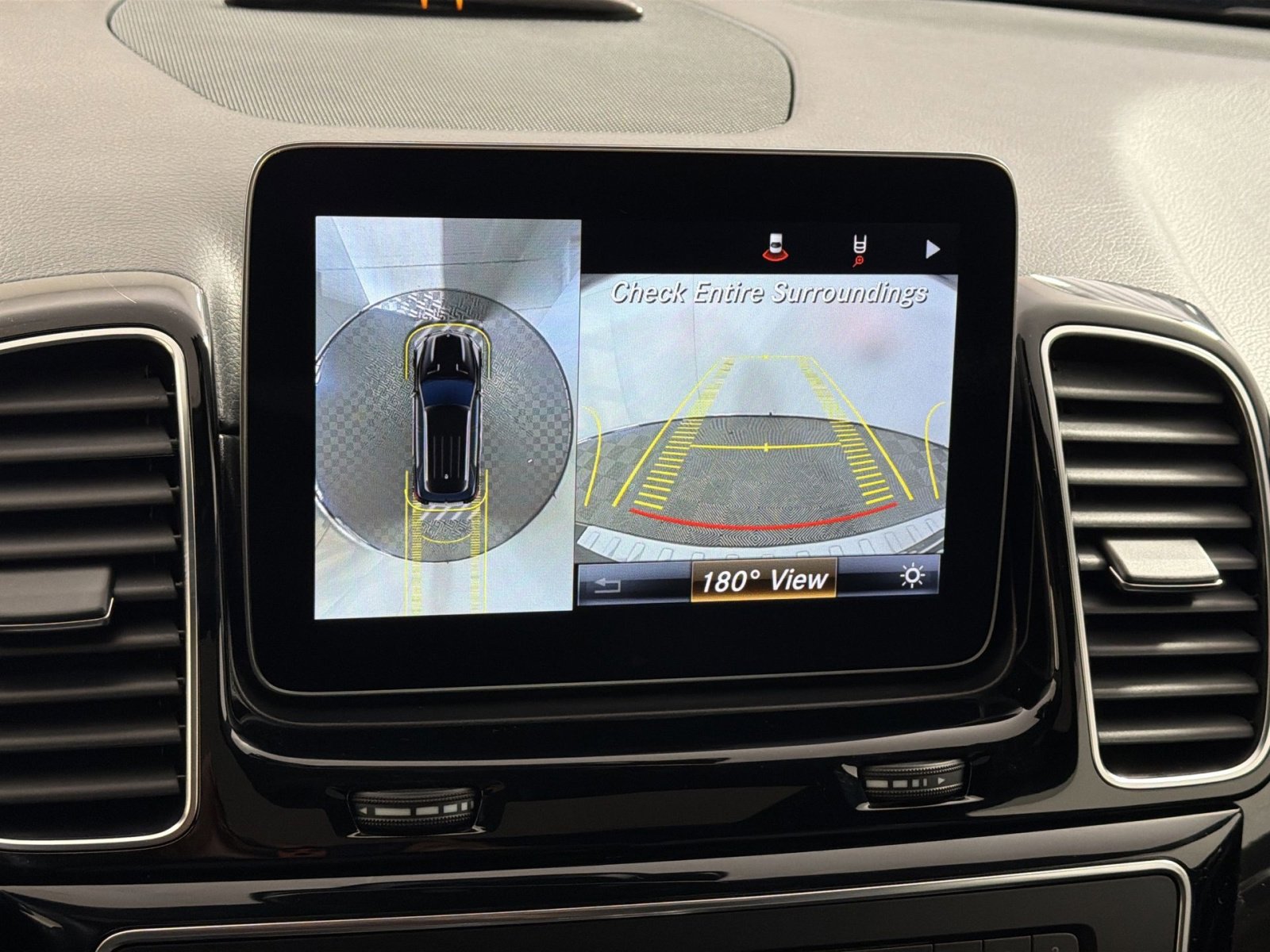 Used 2018 Mercedes-Benz GLE 350 4MATIC image 19