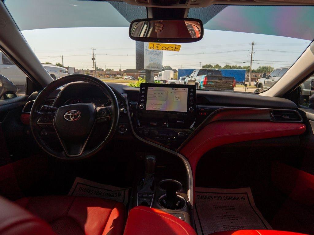 Used 2022 Toyota Camry XSE FWD image 13