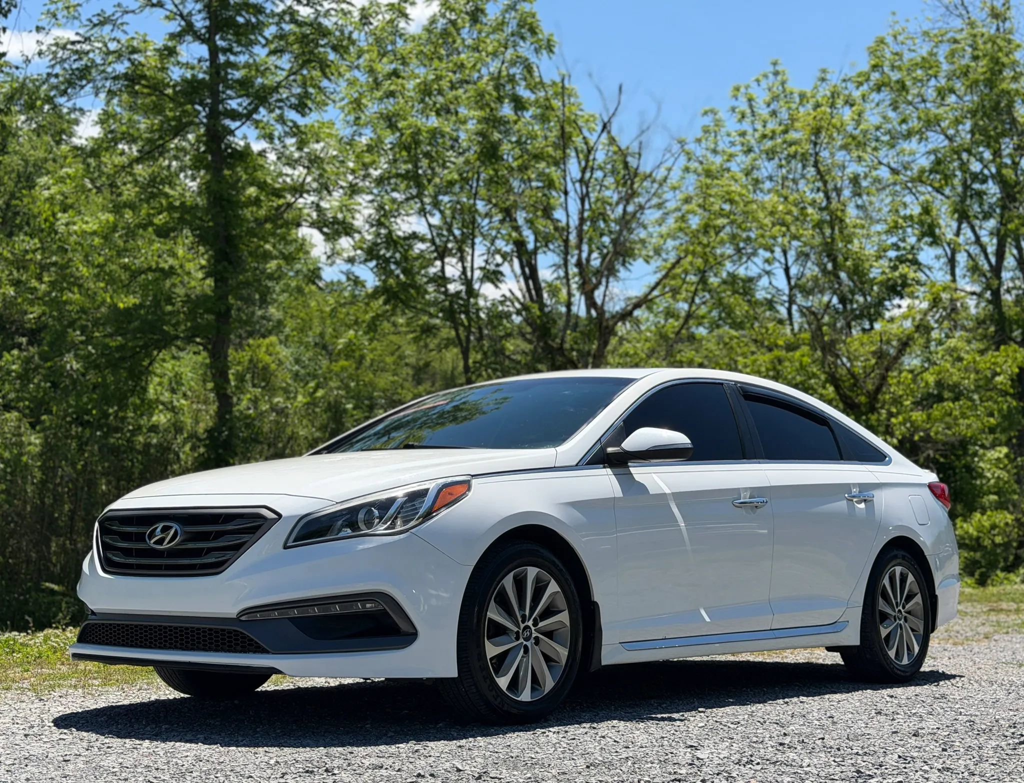 Used 2017 Hyundai Sonata Sport w/ Value Edition Package 02 FWD image 2