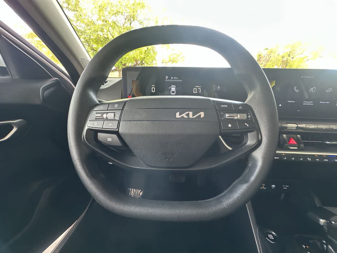 Used 2025 Kia K4 FWD image 15