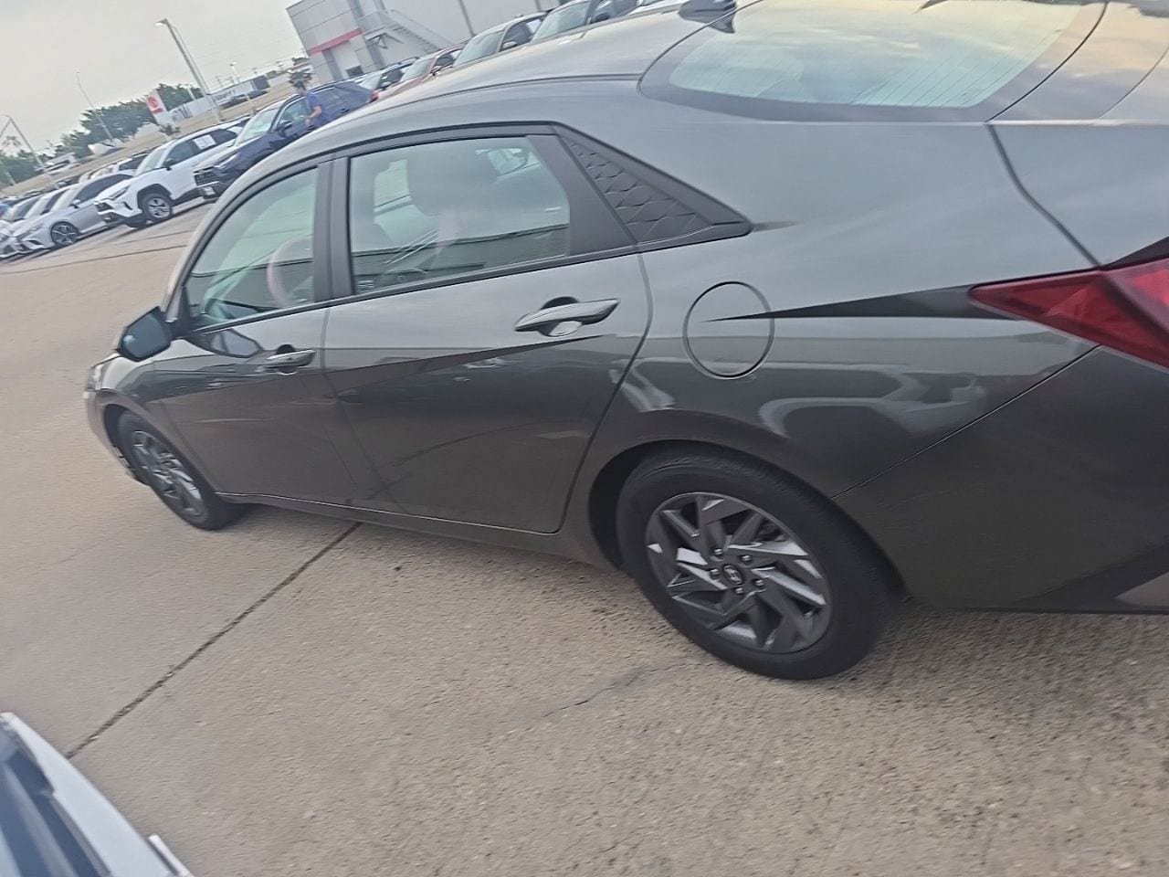 Used 2024 Hyundai Elantra SEL FWD image 5