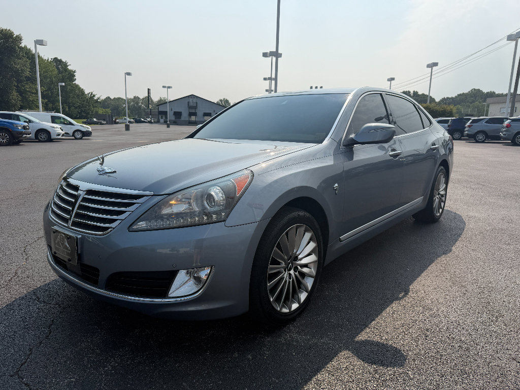 Used 2014 Hyundai Equus Signature RWD image 3