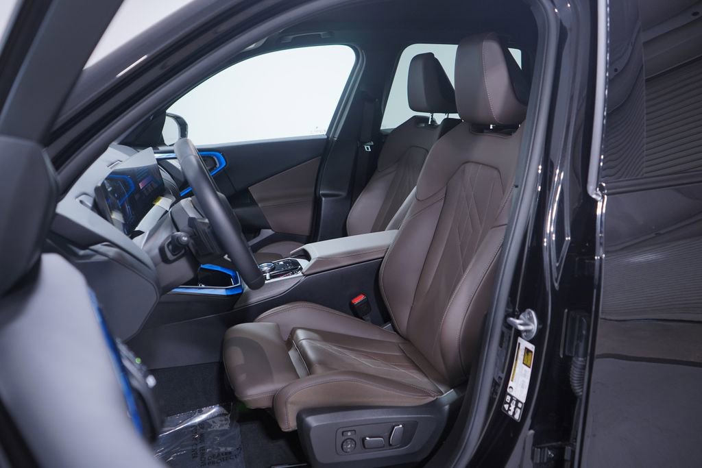 Used 2025 BMW X3 xDrive30i w/ M Sport Package image 7