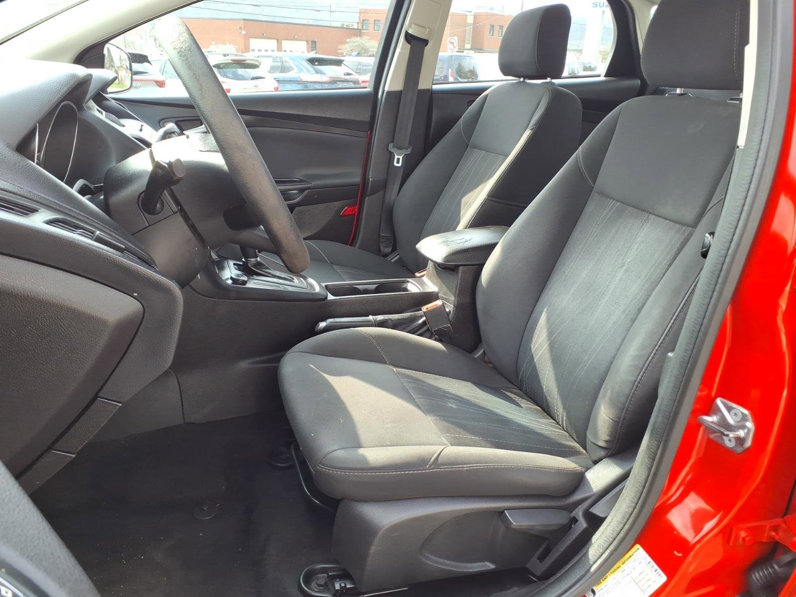 Used 2016 Ford Focus SE image 8