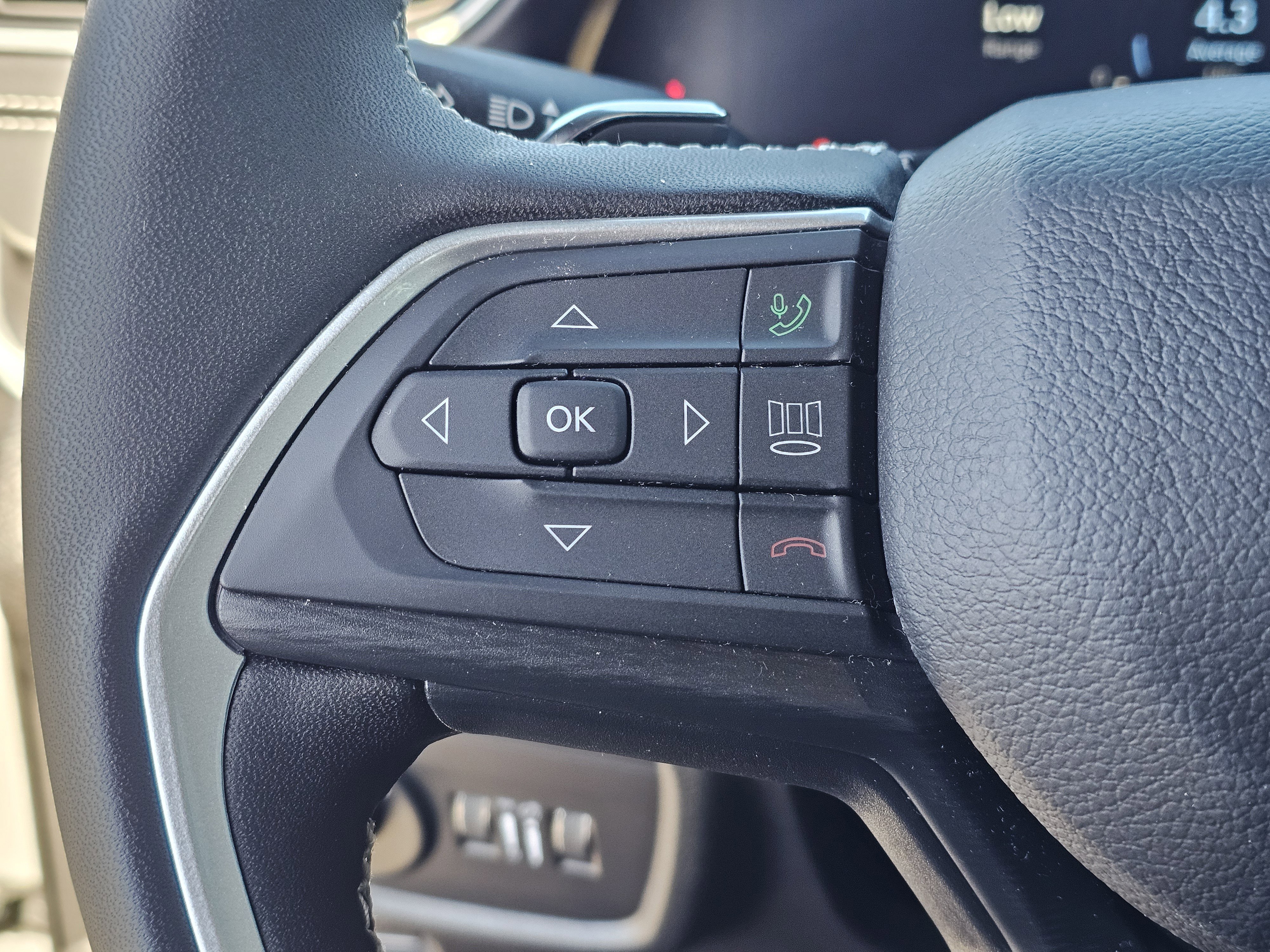 New 2024 Jeep Grand Cherokee Laredo X w/ Luxury Tech Group I image 22