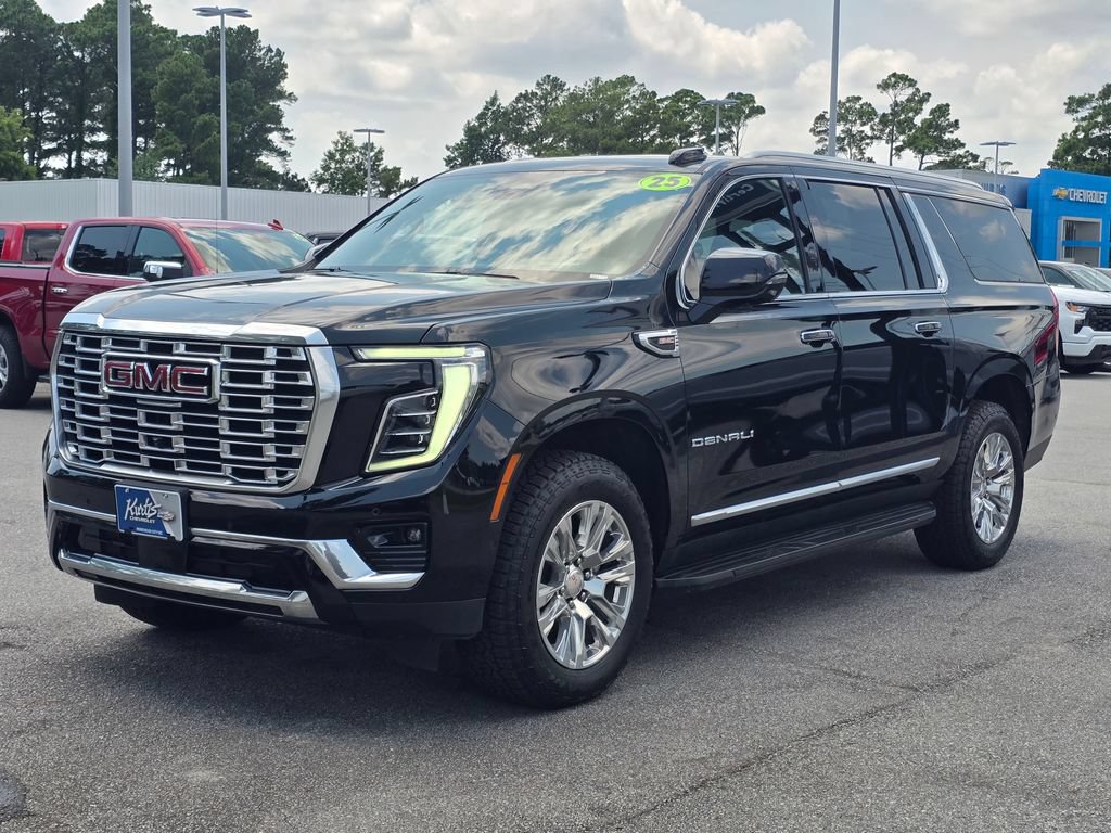 Certified 2025 GMC Yukon XL Denali AWD/4WD image 1