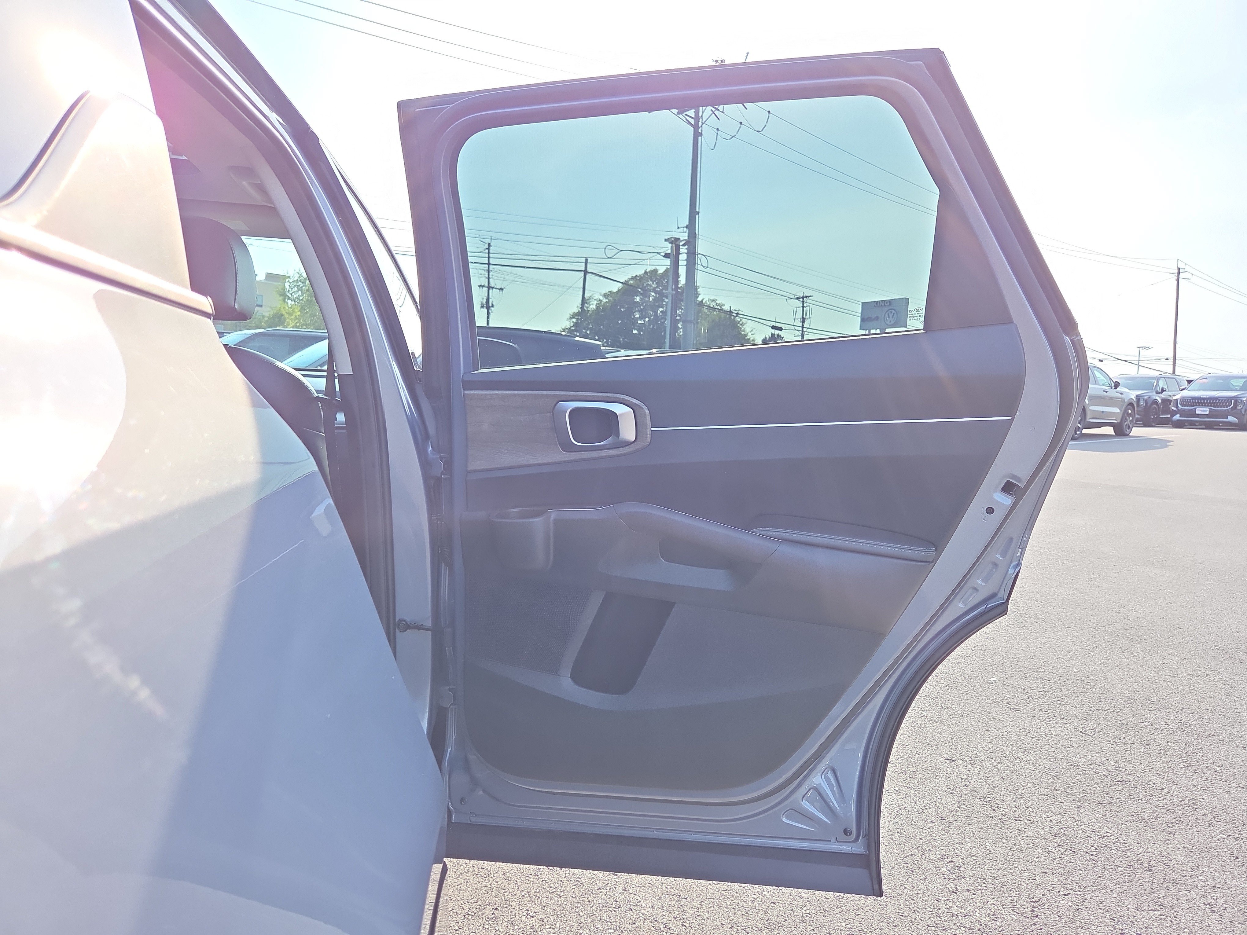Certified 2021 Kia Sorento EX w/ Panoramic Sunroof Package AWD/4WD image 35