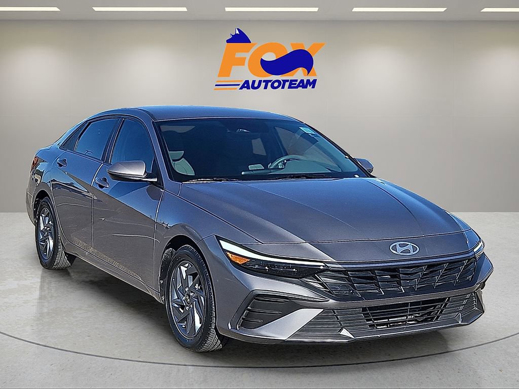 Used 2024 Hyundai Elantra SEL image 7