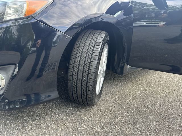 Used 2013 Toyota Camry SE FWD image 29