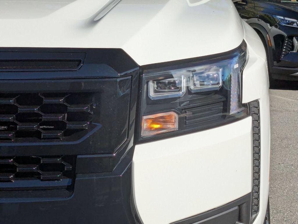 New 2026 Nissan Frontier SV w/ Tow Package AWD/4WD image 10