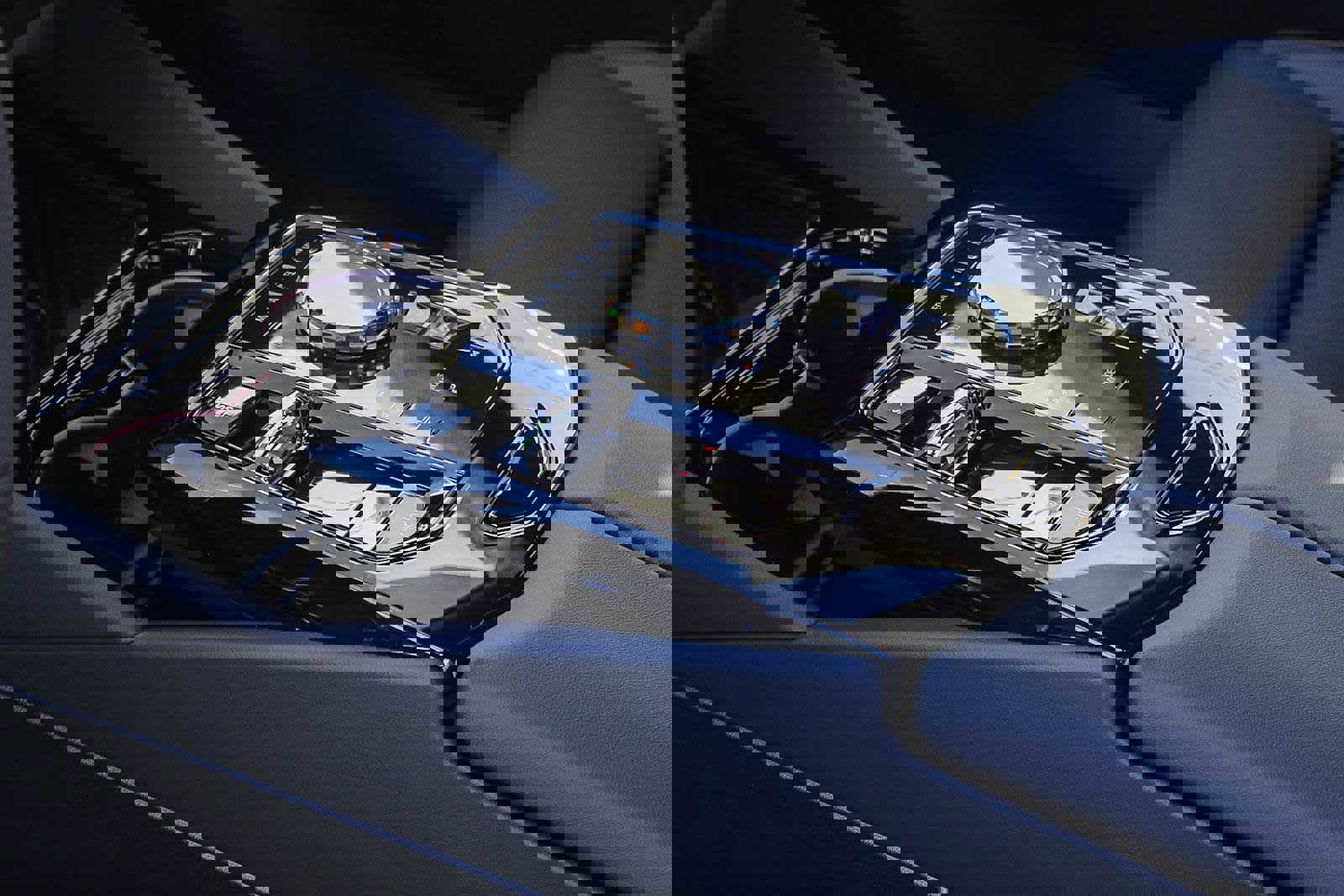 New 2026 BMW 550e xDrive w/ Executive Package image 19