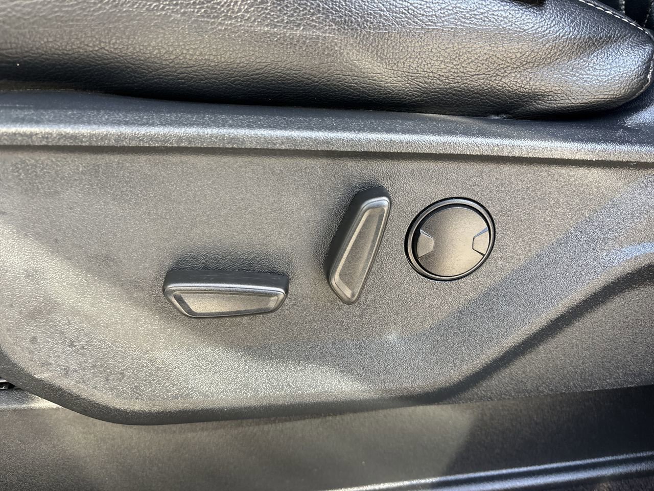 Used 2022 Ford F150 XLT w/ Equipment Group 302A High image 12